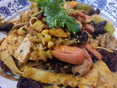 -蜀天上精专麻辣香锅(文定路店)