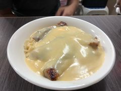 猪颈肉芝士捞公仔面-新记餐厅(香槟大厦店)