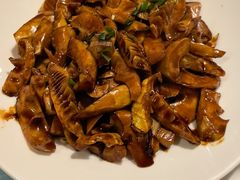 -侬佳蒸菜馆(听潮店)