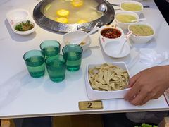 -浪里寻·臻牛养生牛肉火锅(方圆荟店)