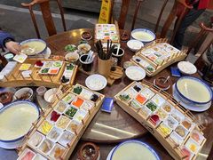 -香麒园·过桥米线·南湖雅宴