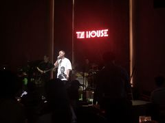 -TZ House音乐现场(来福士中心店)