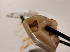 蟹黄小笼包-松鹤楼·非遗·苏帮菜(融科店)