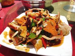 -三亚火车头万人海鲜广场