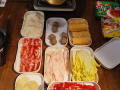 -天成·潮州牛肉脆肉鱼生蚝自助火锅