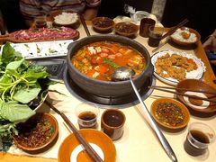 -贵厨酸汤牛肉(花果园国际中心店)
