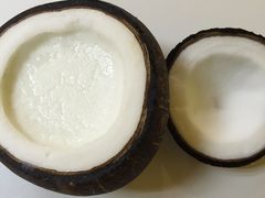 -志龙皇冠吃货椰子铺