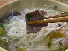 -老字号巴山酸菜米线(巴渝佳梦小区店)