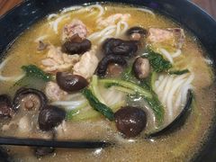 -老妈米线(港龙店)