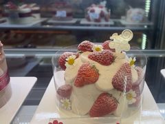 -花花卷卷·鲜食蛋糕(静安久光百货店)