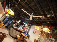 -老街坊餐吧