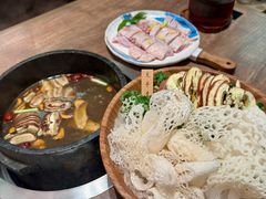 -蘑界·野生菌火锅(深业上城店)