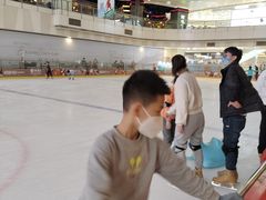 -冰纷万象滑冰场(二七万象城店)