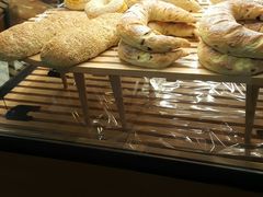 -Dough&Joe团憩(瑞虹天地月亮湾店)