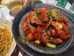 -肥肥虾庄·金牌油焖大虾(汉街SKP店)