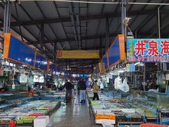 -霞涌市场海鲜摆卖区