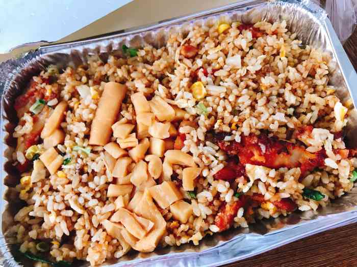 食尚道锡纸饭-"这家炒饭特别好吃,料足,每次儿子晚上要上.
