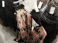 -H&M(鹏欣水游城店)