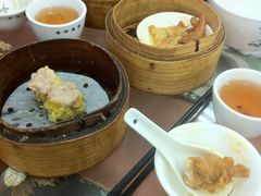 凤爪&nbsp;烧卖&nbsp;鲜虾肠粉&nbsp;普洱茶-香港蓮香樓(上環店)
