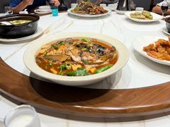 红烧鱼头-菜根香土菜馆