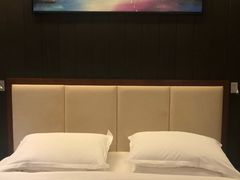 -青岛海都大酒店(黄岛金沙滩井冈山路地铁站店)