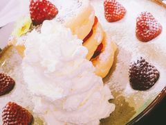 Nutella巧克力草莓松饼-MIKAKU(万达广场上海宝山店)