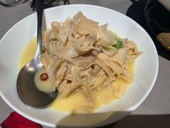 农家笋衣-荣轩(新荣记环球金融中心店)