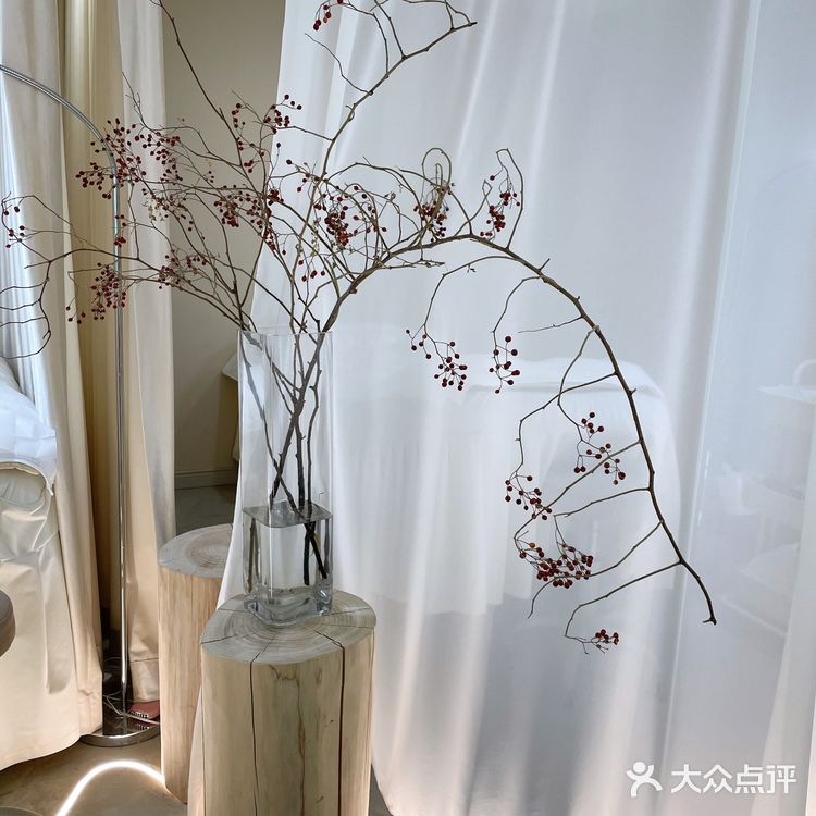 [礼花]隐藏在华茂商务楼里的宝藏美睫美甲店