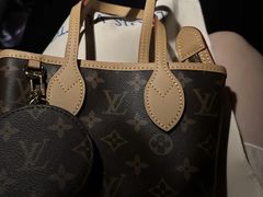 -小飞侠奢侈品回收 寄卖 养护(宝山宝龙广场店)