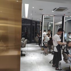 大厅-3AM HAIR SALON烫发染发接发
