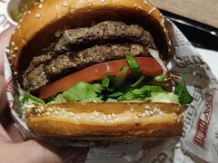 -The Habit Burger Grill 哈比特汉堡(爱琴海店)