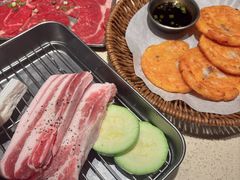 五花肉泡菜饼-Ant 蚂蚁洞烤肉·大营地(上海静安大悦城店)