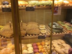 面包甜点陈列柜-BreadTalk面包新语·烘焙蛋糕(高德置地春广场店)