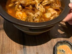 黑松露牛肝菌焖牛蛙-云海肴云南菜(浦江欢乐颂店)