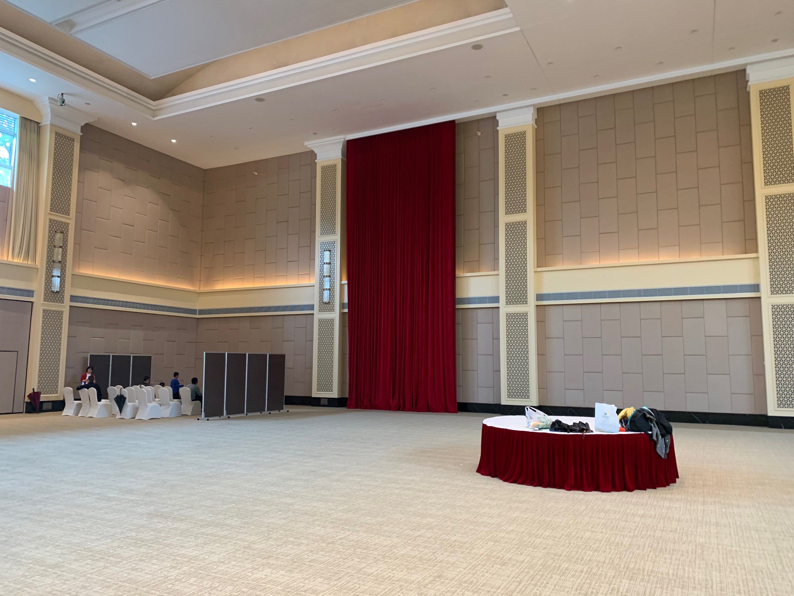 演出场地全搞定 ✨