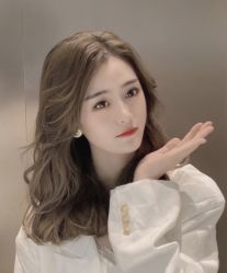 -BULB STUDIO 巴柏明星发型工作室