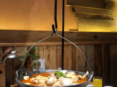 -老滇山寨•云南特色菜•地方菜•民族风情歌舞表演(金碧店)