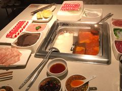 -海底捞火锅鲜切牛肉主题店(长寿路店)