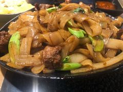 干炒牛河-潮十三潮汕砂锅粥(高新四路大都荟店)