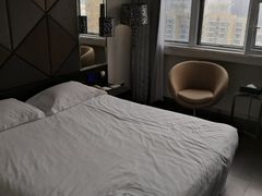 -桔子酒店(深圳东门湖贝地铁站店)