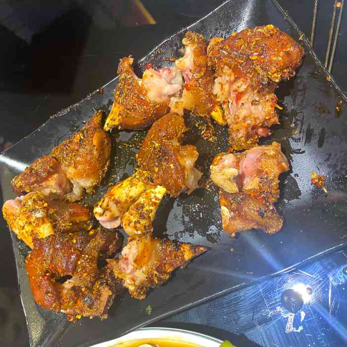 焦亮烧烤(三原店)-"去照金滑雪99回来,齐老板在三原做东请.