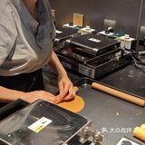 重庆开到成都的首店，虎皮蛋糕确实好吃