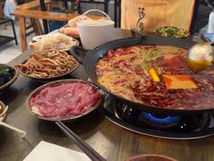 -黄潇洒老火锅(九眼桥宏济巷店)