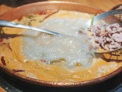 -洱火云南酸菜牛肉火锅(石景山当代商城店)