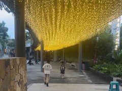 -茅草房·河畔园林火锅