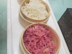 -红栌温泉山庄生态美食餐厅