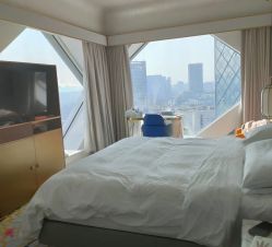 -玥奢国际母婴护理中心(滨江宝龙店)