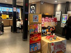 -麦当劳(上海虹桥站30B检票口楼上)
