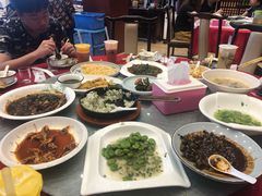 -侬佳蒸菜馆(听潮店)