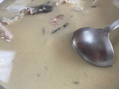 -雪湖煜辰鱼头老店(雪野湖店)